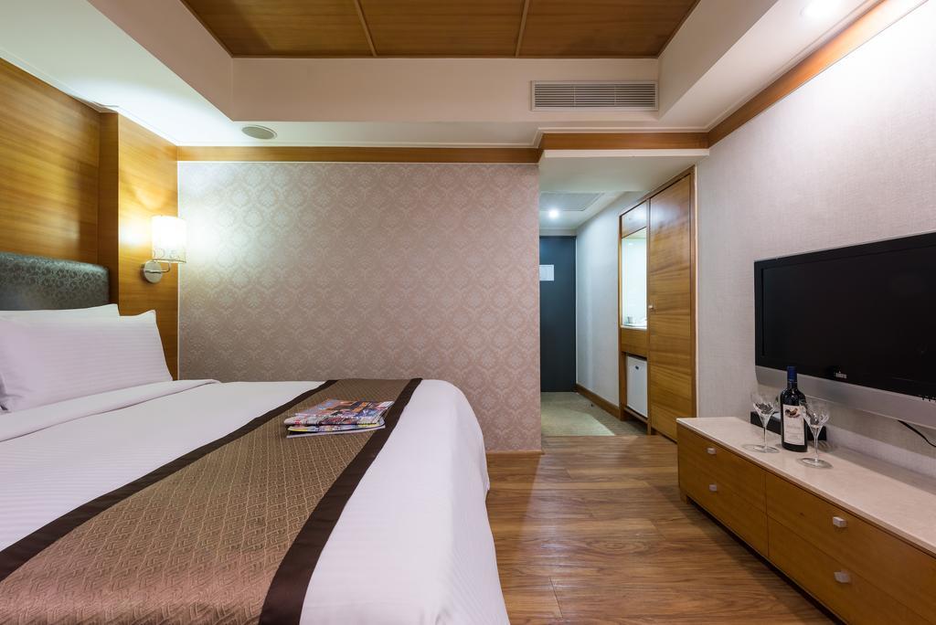 Forward Suites Ⅰ Taipei Exterior foto